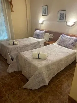 Comfort Tek Büyük veya İki Ayrı Yataklı Oda