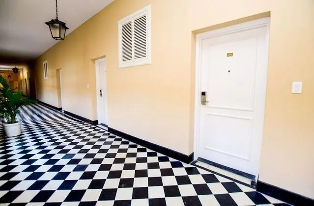 Junior Süit, 1 En Büyük (King) Boy Yatak ve Çekyat