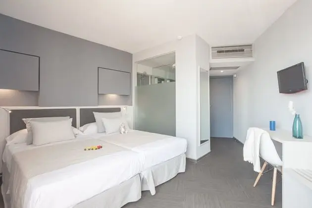 Standard Tek Büyük Yataklı Oda (with extra bed for child)