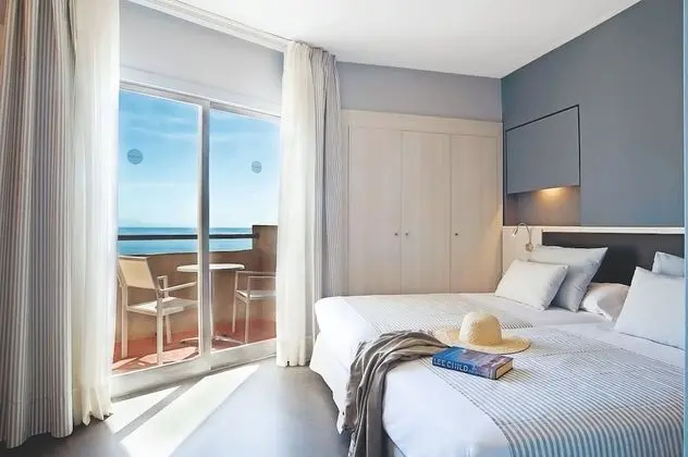 Tek Büyük Yataklı Oda, Deniz Manzaralı
