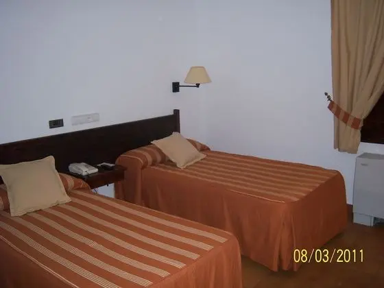 Tek Büyük veya İki Ayrı Yataklı Oda