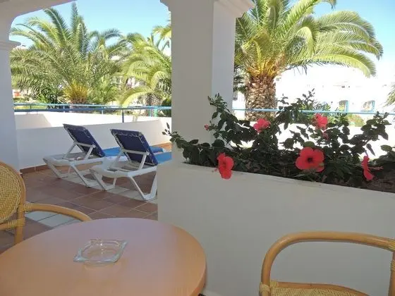 Tek Büyük Yataklı Oda (salón)