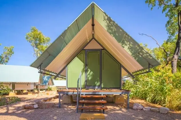 Kulübe (Tented - Sleeps 3)