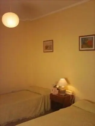 Standard Üç Kişilik Oda