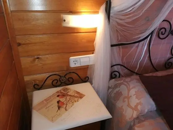 Tek Büyük veya İki Ayrı Yataklı Oda, Dağ Manzaralı