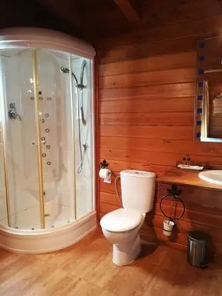 Tek Büyük veya İki Ayrı Yataklı Oda, Dağ Manzaralı