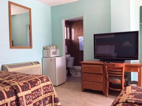 Superior Oda, 2 Büyük (Queen) Boy Yatak, Buzdolabı ve Mikrodalga