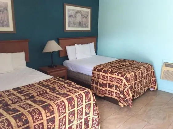 Superior Oda, 2 Büyük (Queen) Boy Yatak, Buzdolabı ve Mikrodalga