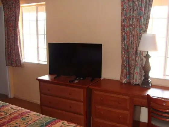 Superior Oda, 2 Büyük (Queen) Boy Yatak, Buzdolabı ve Mikrodalga