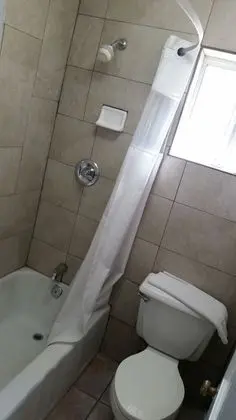 Superior Oda, 2 Büyük (Queen) Boy Yatak, Buzdolabı ve Mikrodalga