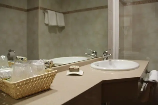 Standard Üç Kişilik Oda, 3 Tek Kişilik Yatak