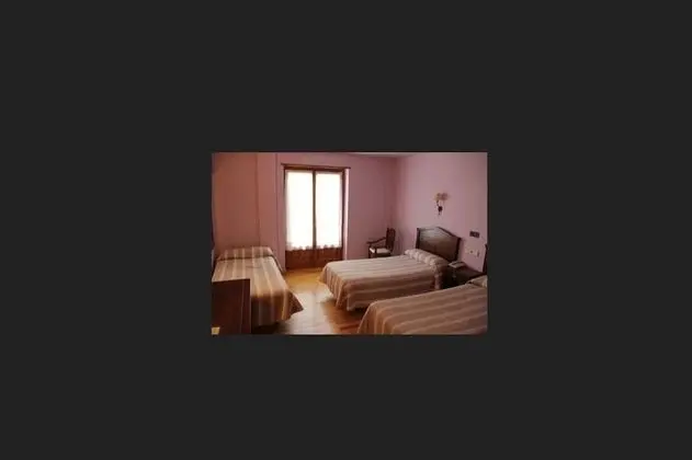 Standard Üç Kişilik Oda, 3 Tek Kişilik Yatak