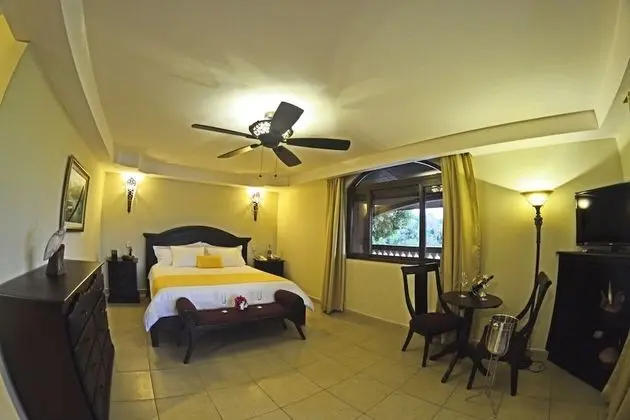Comfort Tek Kişilik Oda, 1 En Büyük (King) Boy Yatak, Balkon, Göl Manzaralı