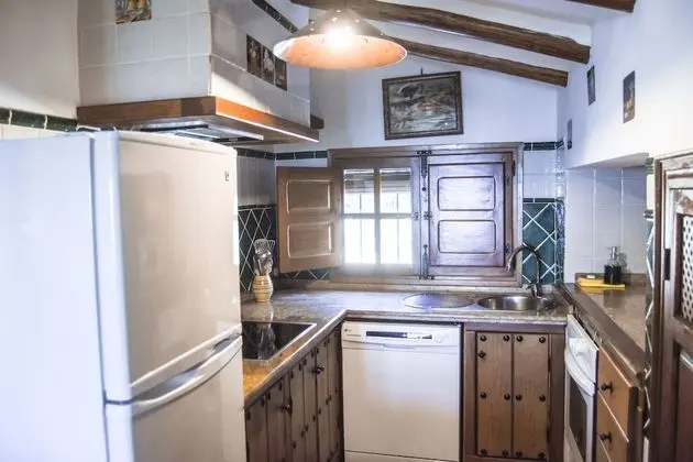 Family Ev, 2 Yatak Odası, Havuz Manzaralı, Dağ Yamacı (La Buhardilla)