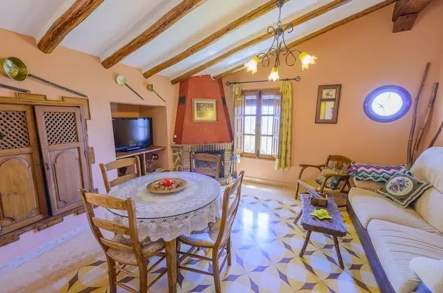 Family Ev, 2 Yatak Odası, Havuz Manzaralı, Dağ Yamacı (La Buhardilla)