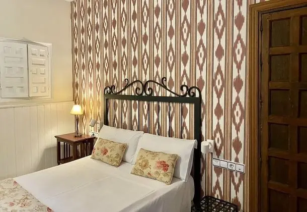 Economy Tek Büyük Yataklı Oda