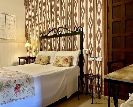 Economy Tek Büyük Yataklı Oda