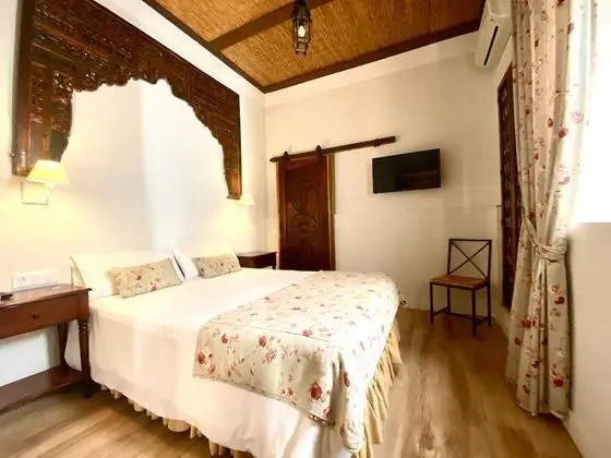 Tek Büyük Yataklı Oda