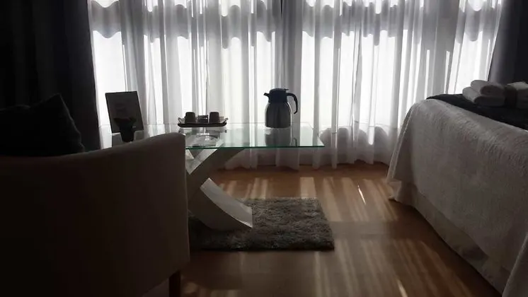 Classic Tek Büyük Yataklı Oda