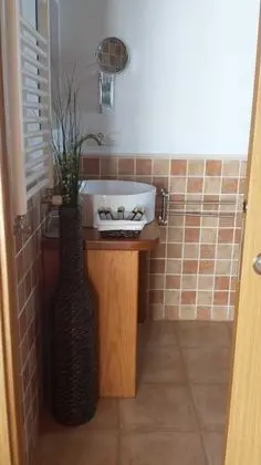 Classic Tek Büyük Yataklı Oda