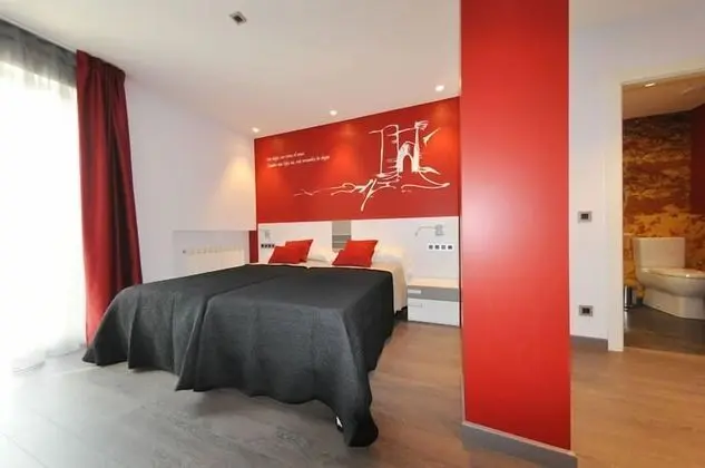 Tek Büyük veya İki Ayrı Yataklı Oda