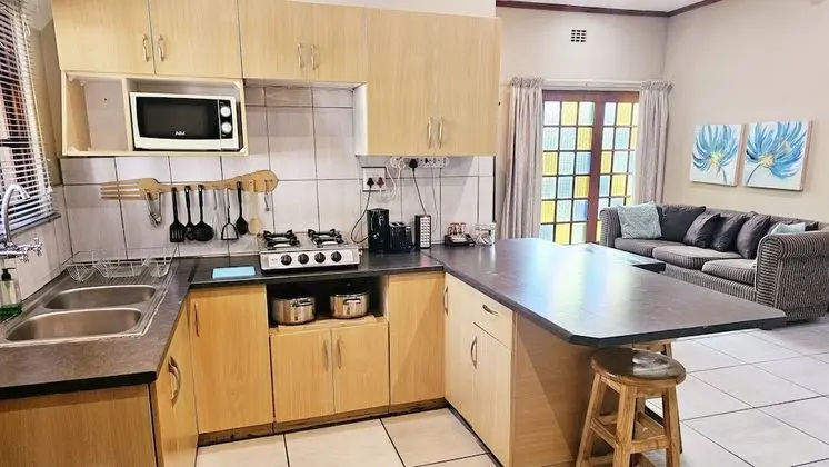 Large Family Cottage (3)