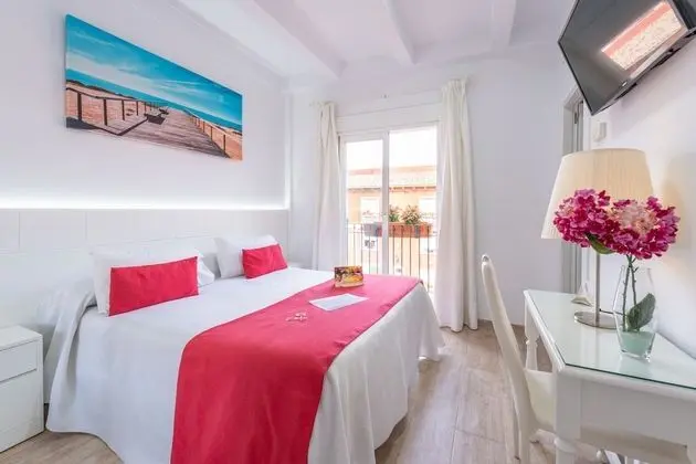 Premium Tek Büyük Yataklı Oda, Balkon, Avlu Manzaralı
