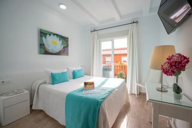 Premium Tek Büyük Yataklı Oda, Balkon, Avlu Manzaralı