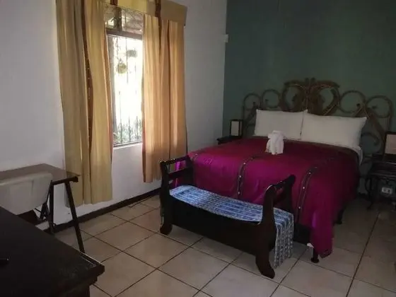 Tek Kişilik Oda, 1 Büyük (Queen) Boy Yatak, Bahçe Manzaralı