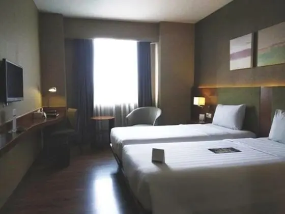 Deluxe Twin Bed
