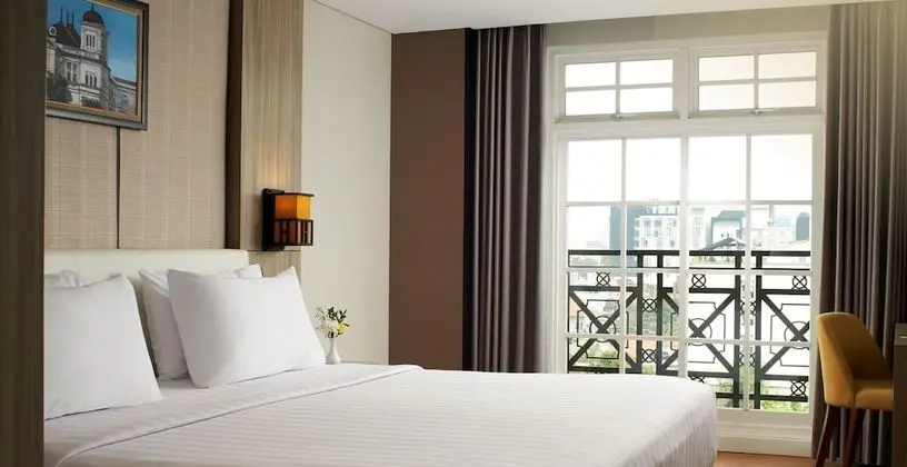 Deluxe Tek Büyük Yataklı Oda