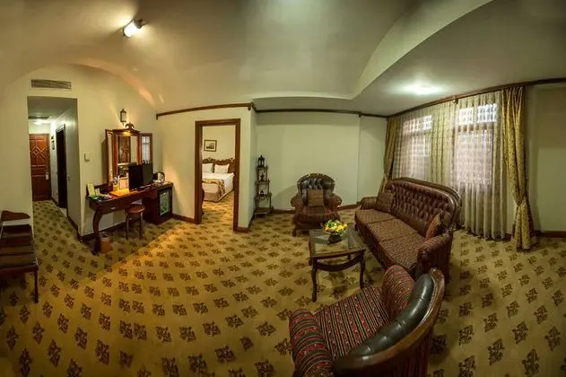 Standard Suite Oda