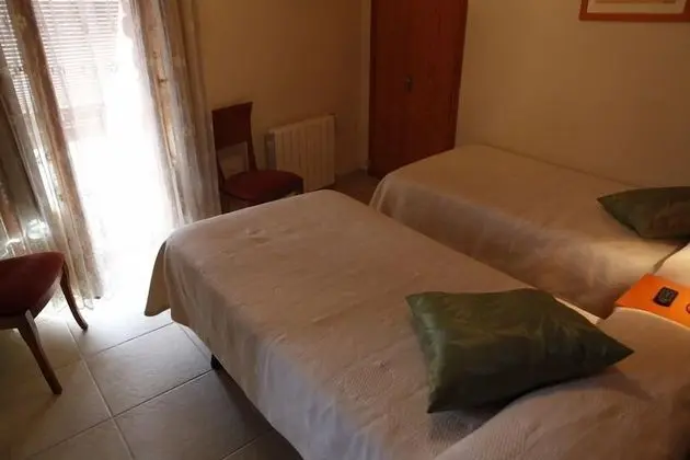 Tek Büyük veya İki Ayrı Yataklı Oda