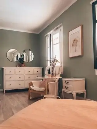 Deluxe Oda, 1 Büyük (Queen) Boy Yatak