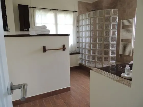 Deluxe Oda, 1 Büyük (Queen) Boy Yatak