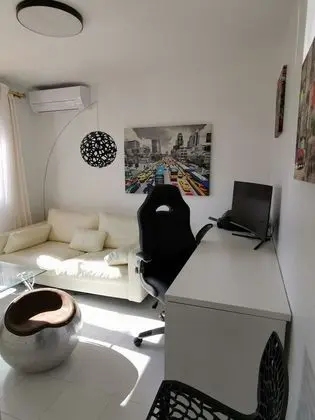 Panoramic Tek Büyük Yataklı Oda
