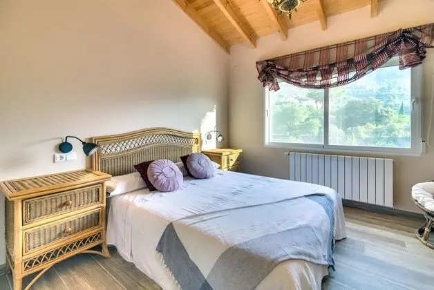 Romantic Tek Büyük Yataklı Oda (L Alineacio)