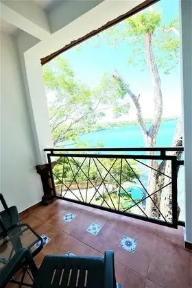 Family Oda, Balkon, Lagün Manzaralı