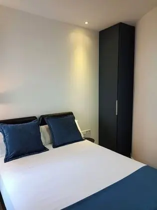 Basic Tek Büyük Yataklı Oda (Interior)