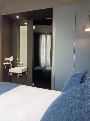 Tek Büyük Yataklı Oda, Sıcak Su Küveti