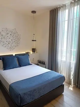Tek Büyük Yataklı Oda, Sıcak Su Küveti
