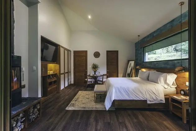 2 Bedroom Suite