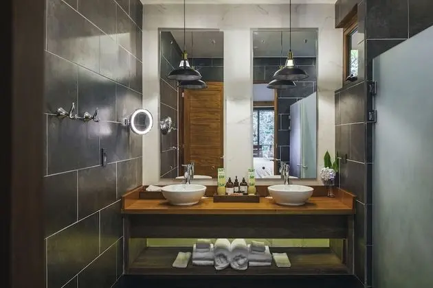 2 Bedroom Suite