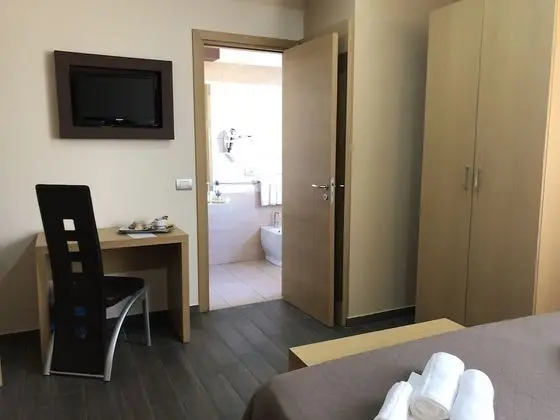 Tek Büyük Yataklı Oda