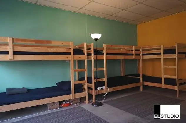 Basic Ortak Ranzalı Oda