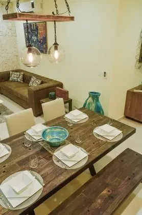 Apart Daire, 2 Yatak Odası, Mutfak, Havuz Manzaralı