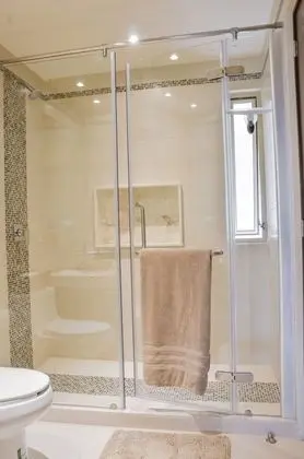 Apart Daire, 2 Yatak Odası, Mutfak, Havuz Manzaralı