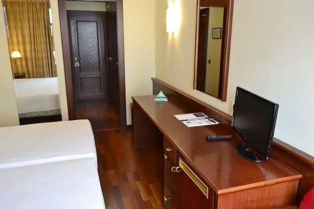 Tek Büyük veya İki Ayrı Yataklı Oda