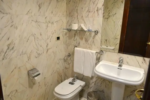 Tek Büyük veya İki Ayrı Yataklı Oda