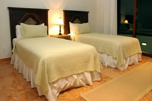 Suit Executive Three Bedrooms